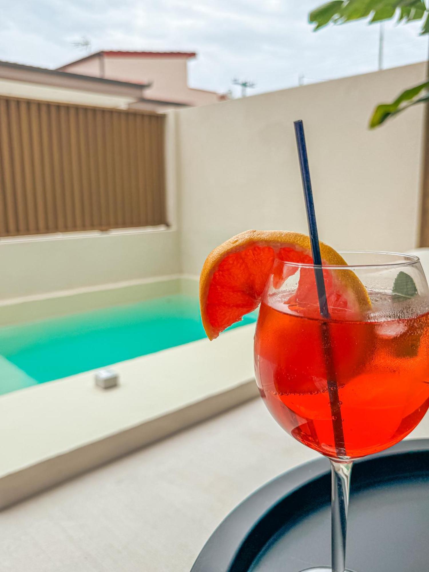 Adorno Private Suites Only Adults & Kids 12 Plus Vrasná Esterno foto