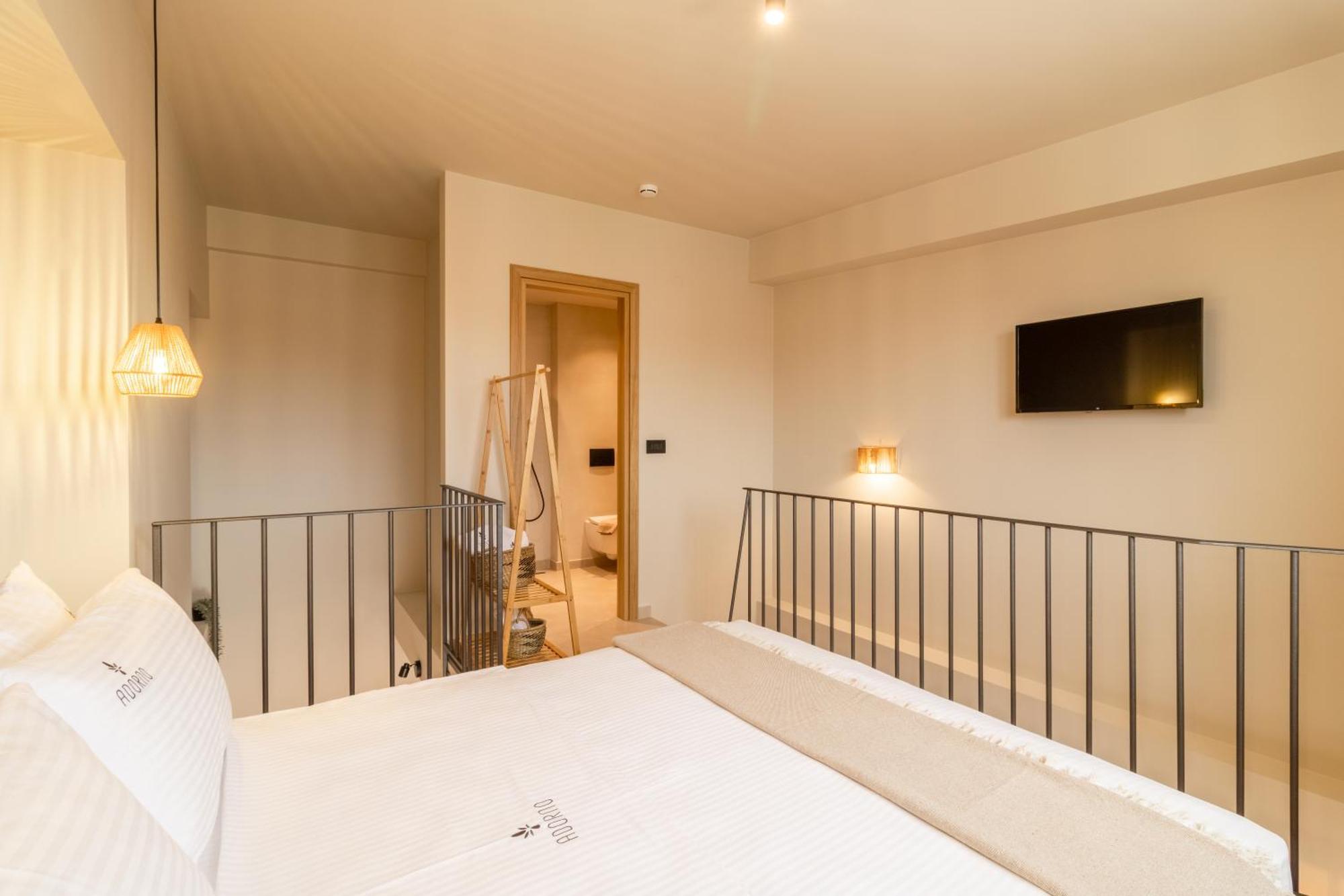 Adorno Private Suites Only Adults & Kids 12 Plus Vrasná Esterno foto